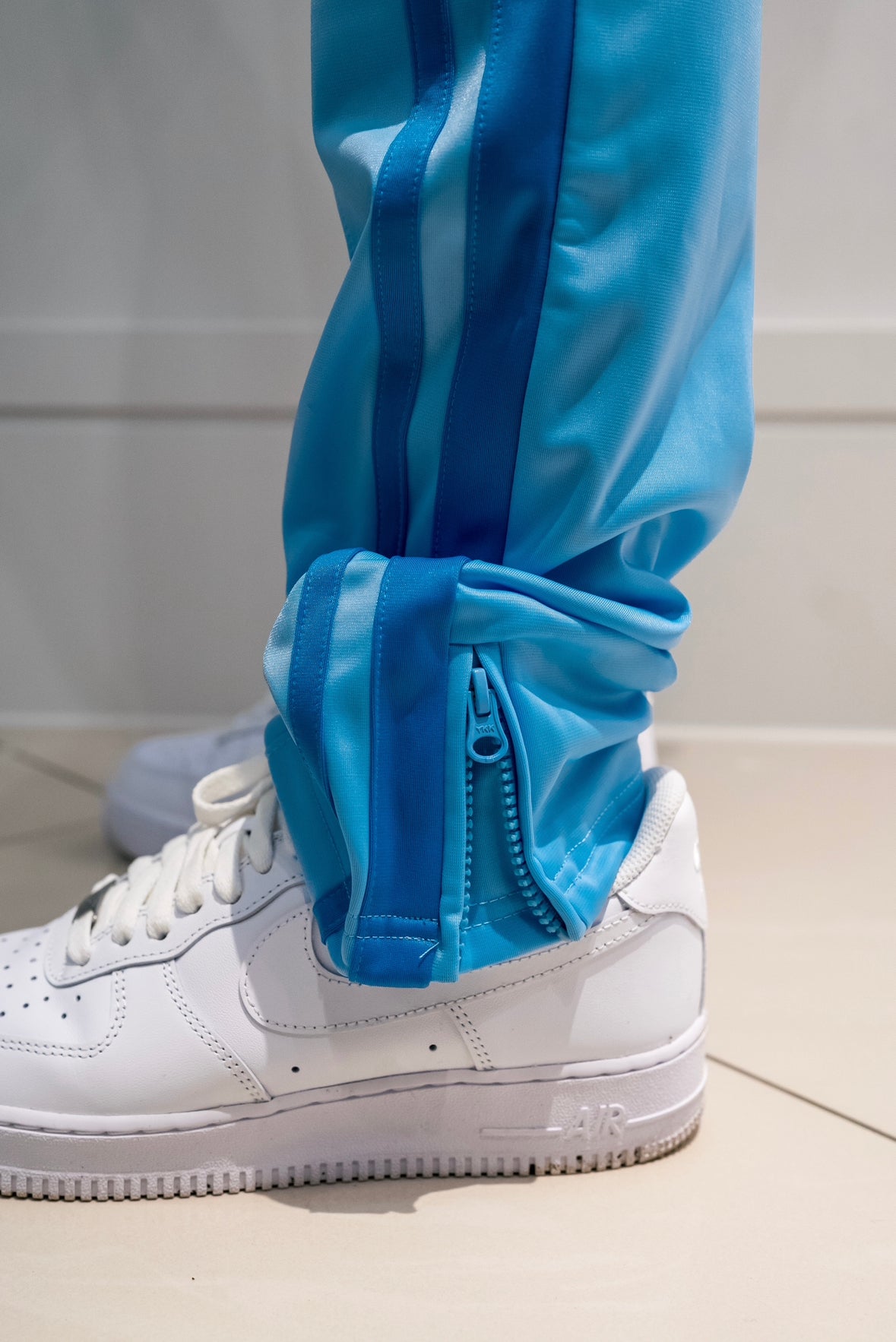 PREMIUM BABY BLUE BOTTOM