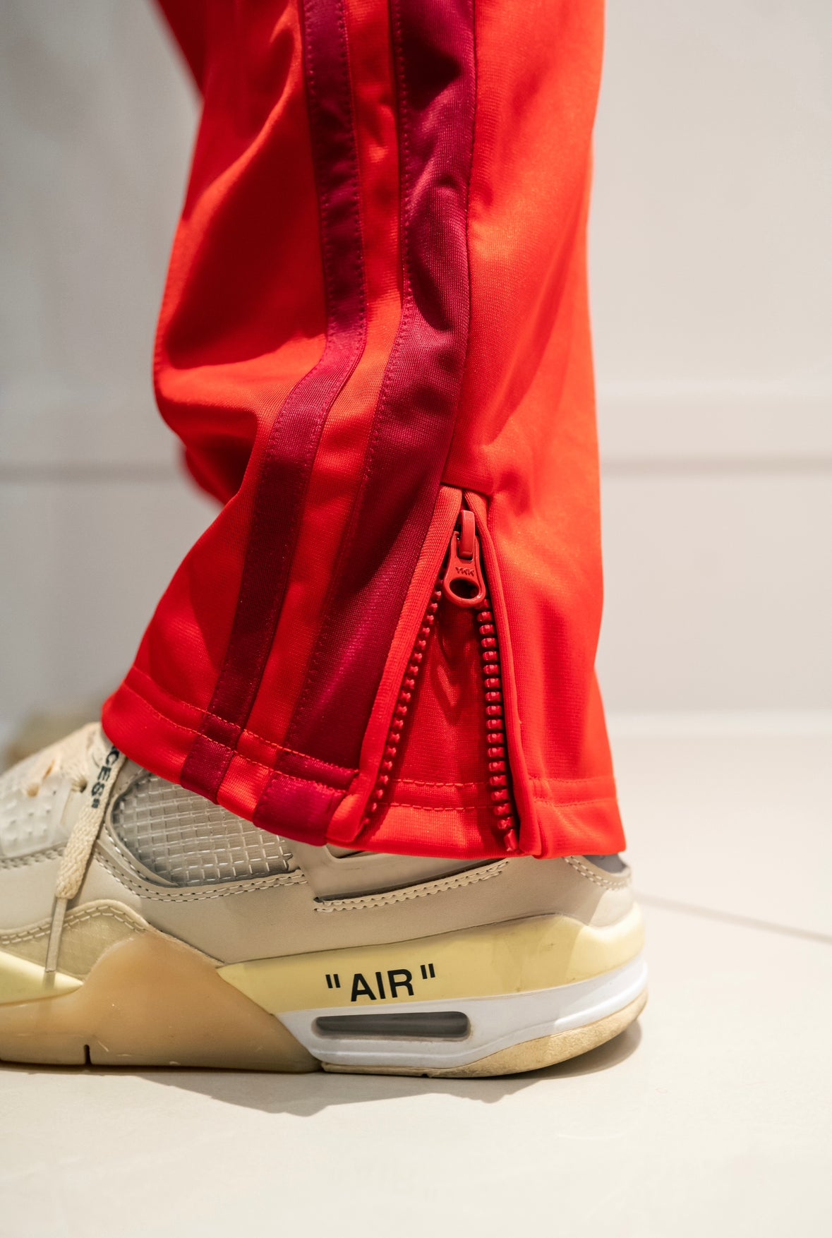 PREMIUM CHERRY RED BOTTOM