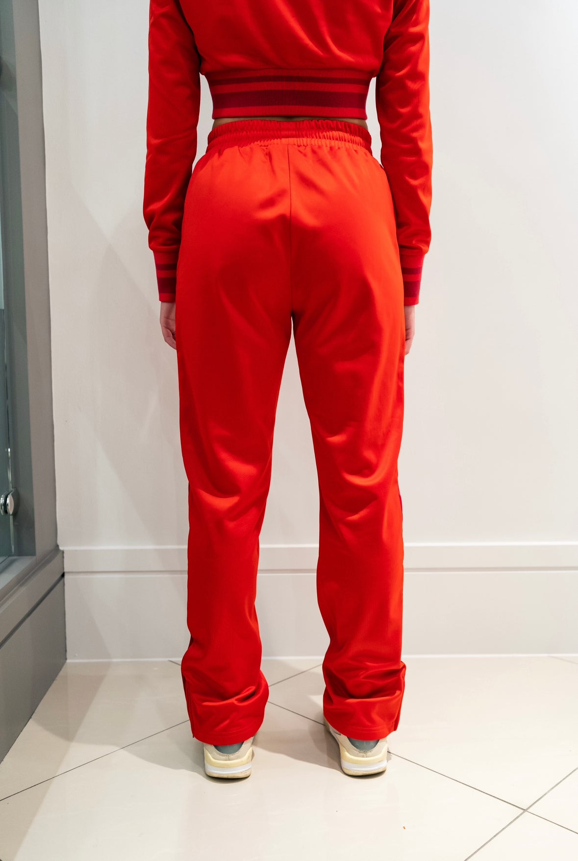 PREMIUM CHERRY RED BOTTOM