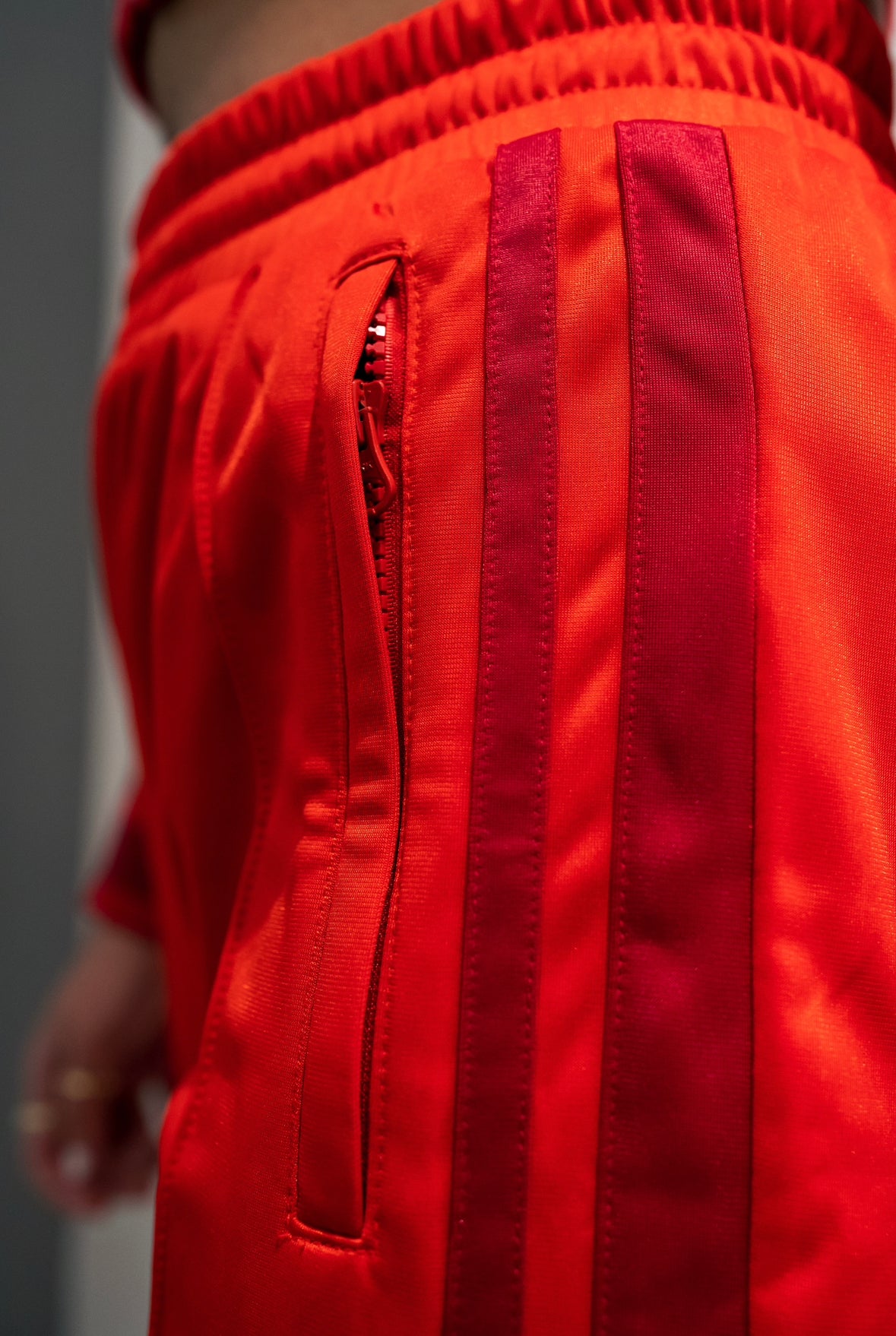 PREMIUM CHERRY RED BOTTOM